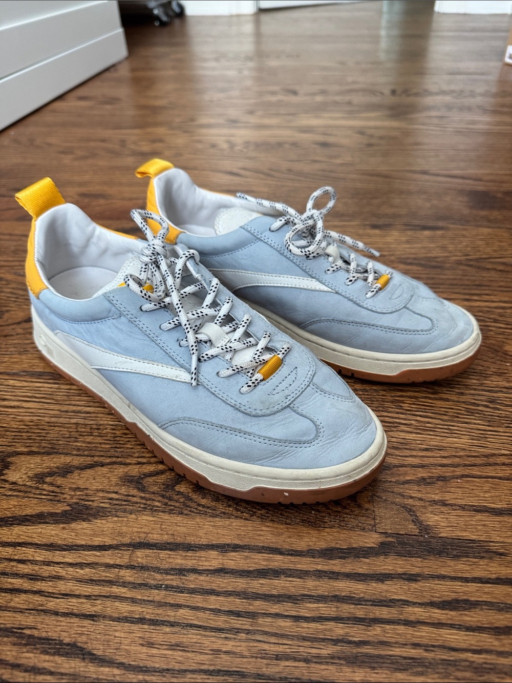 Oncept Casual Light Blue & Yellow Womens  Low-Top Sneakers